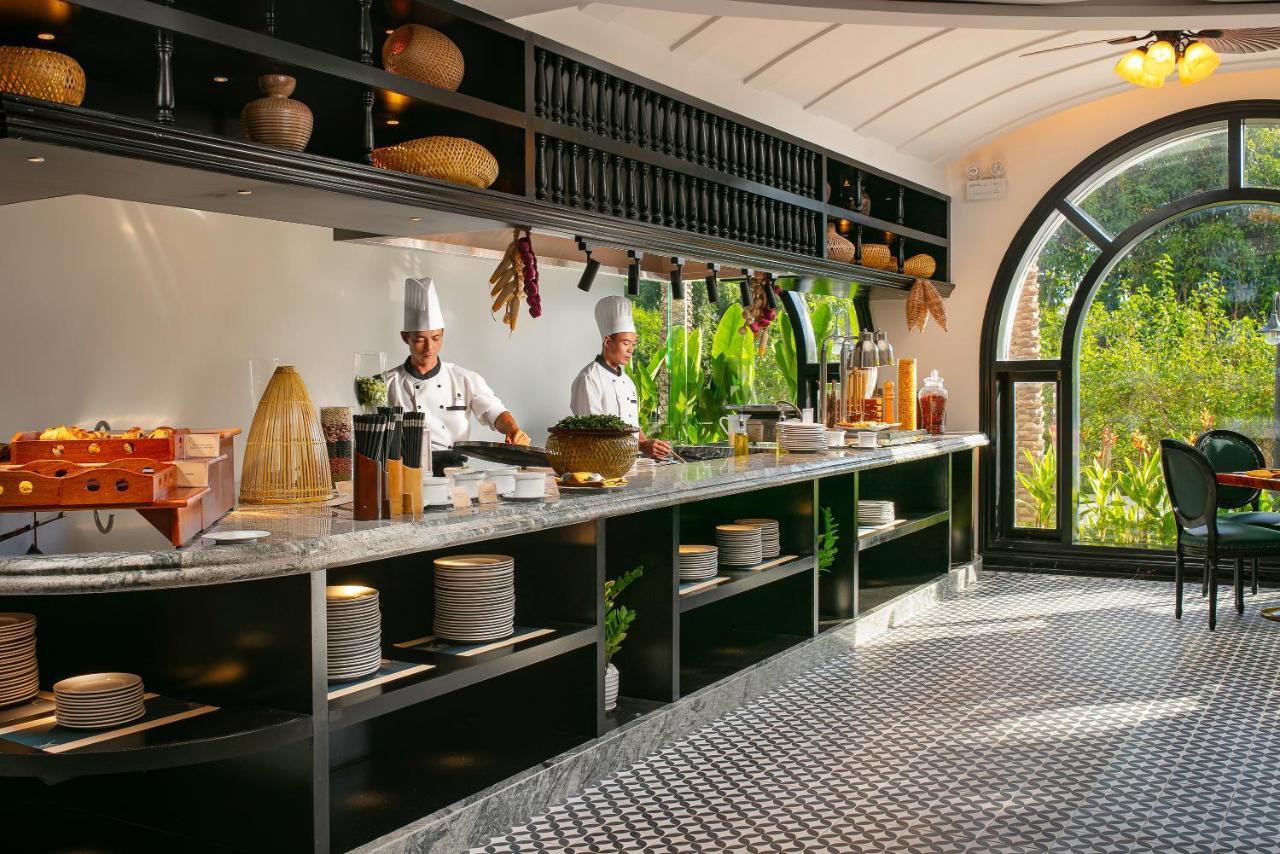 Grand Sunrise Palace Hoi An- A Luxury Indochine Hotel & Spa Esterno foto The kitchen at the restaurant