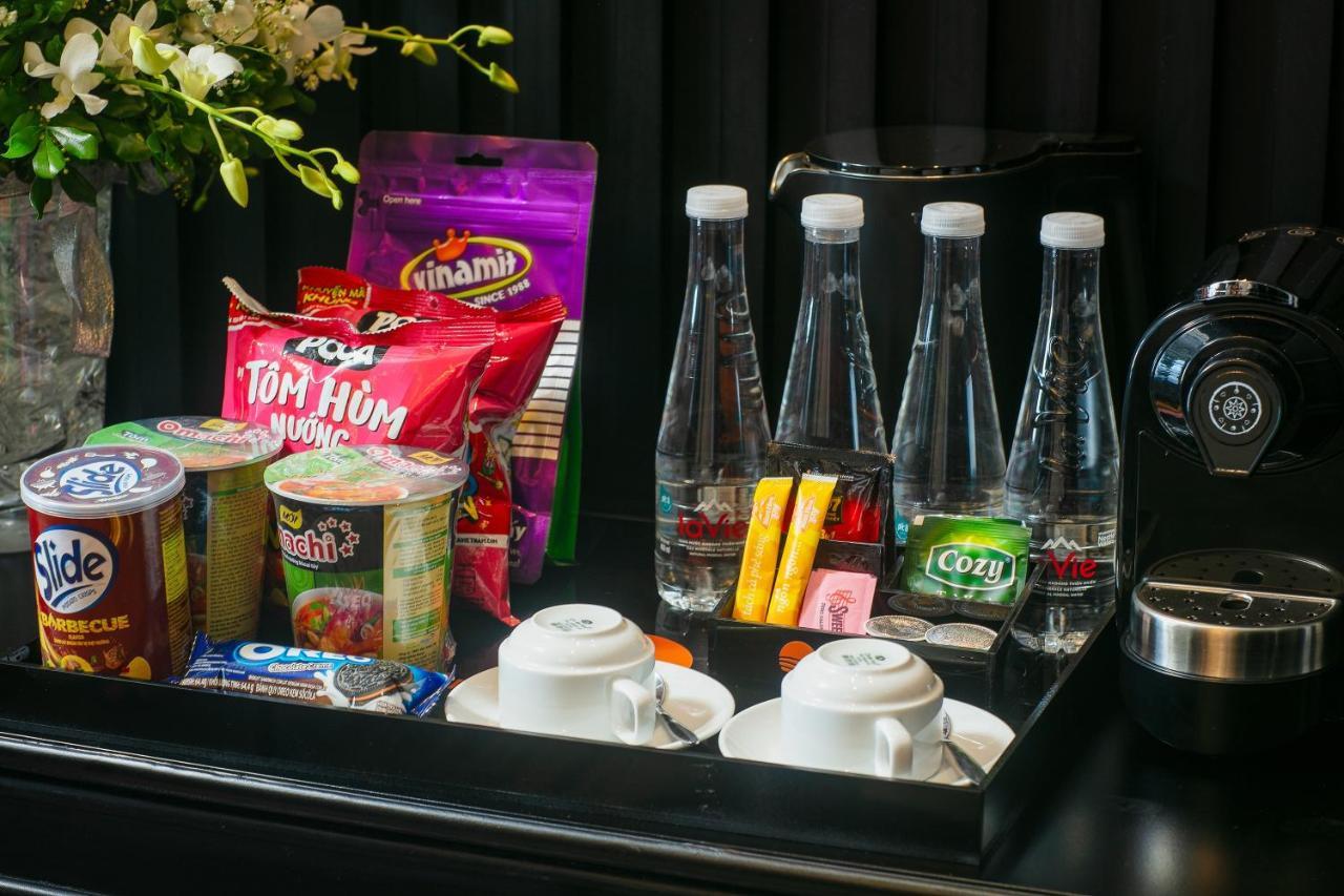 Grand Sunrise Palace Hoi An- A Luxury Indochine Hotel & Spa Esterno foto A typical hotel room amenity tray