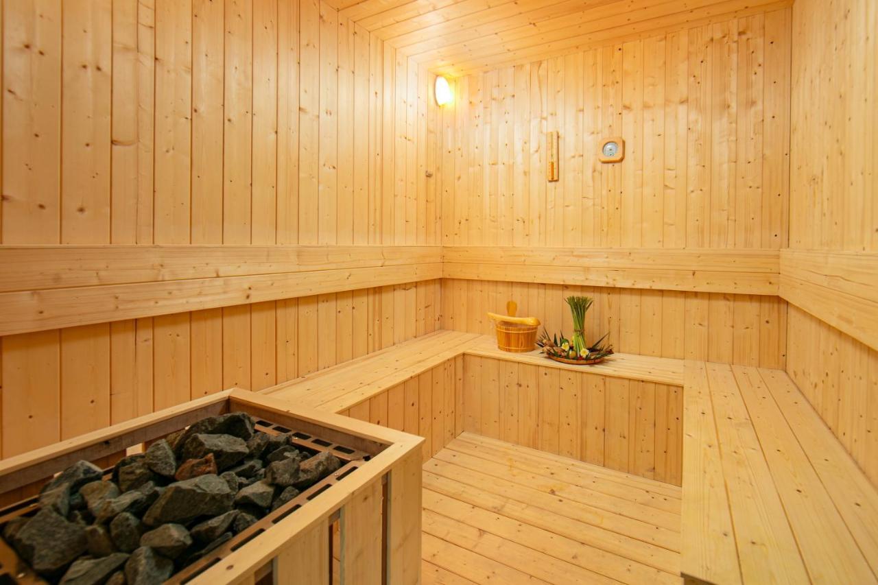 Grand Sunrise Palace Hoi An- A Luxury Indochine Hotel & Spa Esterno foto A Finnish sauna