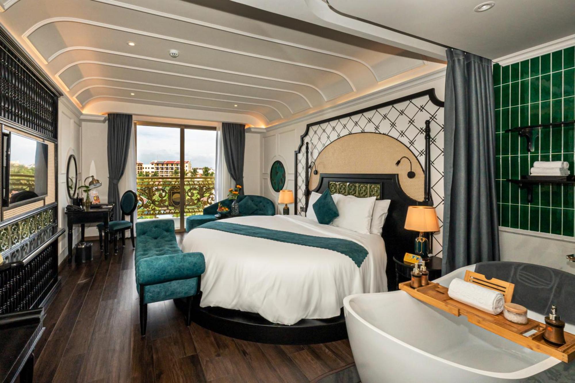 Grand Sunrise Palace Hoi An- A Luxury Indochine Hotel & Spa Esterno foto Deluxe Suite